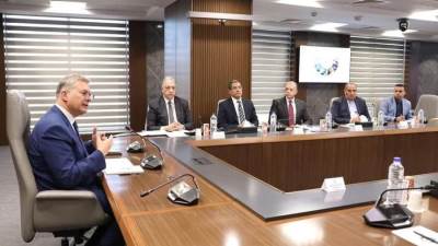 وزير البترول يلتقي رؤساء لجان الطاقة والصناعة بمجلسي النواب والشيوخ لمناقشة استراتيجية الوزارة