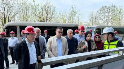 "الشربينى" يطّلع على أفضل طرق البناء الحديثة والتكنولوجيا المتقدمة التي سيتم استخدامها في تشغيل وصيانة المركز بهدف تطبيقها بمصر