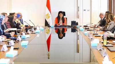 «المشاط» تُوجه بالبدء الفوري في إعداد خطة التنمية متوسطة المدى وفقًا لقانون التخطيط الموحد للعام المالي (2026/2027 – 2028/2029)