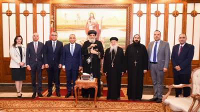 وزير الخارجية يقدم التهنئة لقداسة البابا تواضروس الثاني بمناسبة عيد القيامة المجيد