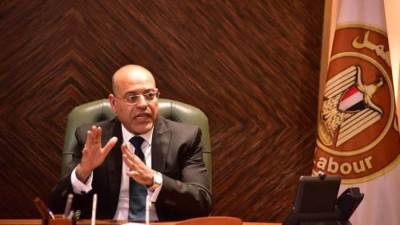 وزير العمل: قانون العمل الجديد هدية عمال مصر في عيدهم