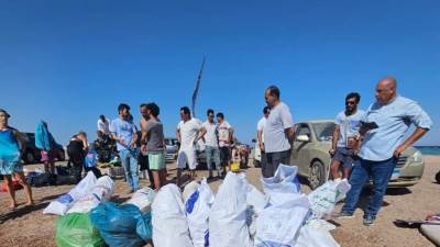 جنوب سيناء: جهود بيئية لتنظيف قاع البحر في دهب بمشاركة متطوعين