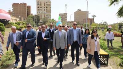 محافظ القاهرة يشارك المواطنين احتفالهم بشم النسيم بافتتاح حديقة الست خضرة بحلوان