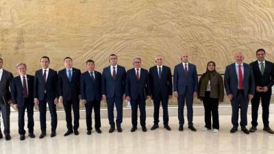 وزير الإسكان يواصل جولاته بالصين بتفقد منطقة الأعمال المركزية بـ"بكين"