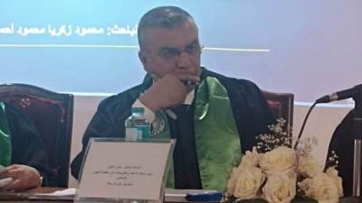 عمرو الليثي يناقش رسالة ماجستير حول تأثير محتوى المشاهير على النوايا الشرائية