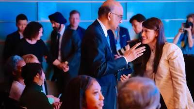 وزيرة التخطيط والتعاون الدولي تلتقي رئيس دولة سنغافورة وتبحث جهود دفع التنمية الاقتصادية بين البلدين