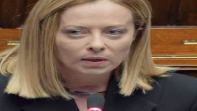 البرلمان الإيطالي يقف دقيقة صمت على البابا فرنسيس بحضور جورجيا ميلوني