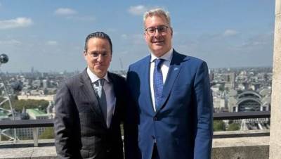 وزير البترول  يزور مقر شركة شل العالمية بلندن.. ويعقد جلسة مباحثات مع الرئيس التنفيذي للشركة