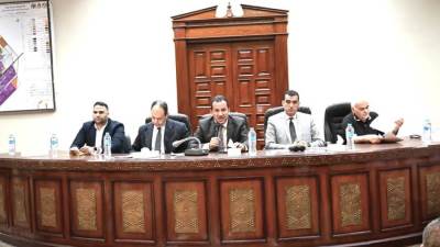 الإسكان: بيع محال تجارية وصيدليات بمدينتي العاشر من رمضان ودمياط الجديدة  