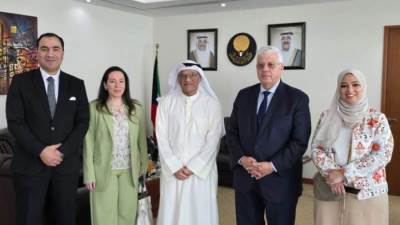 أيمن عاشور يلتقي نظيره الكويتي لتعزيز التعاون في التعليم العالي والبحث العلمي