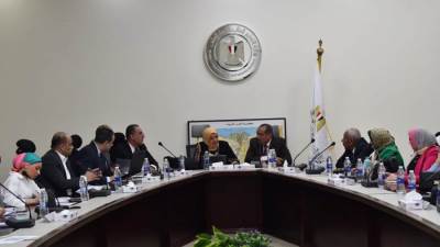 وزير التعليم العالي يوجه بالاستمرار في تطوير أداء المعاهد العليا