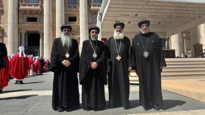 وفد من الكنيسة القبطية الأرثوذكسية يشارك في جنازة بابا الفاتيكان