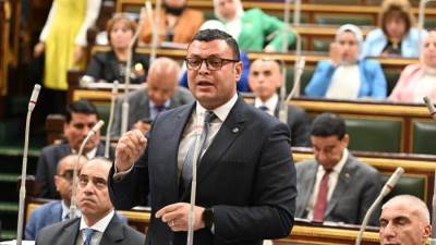 وزير الإسكان يُناقش قانون إنشاء قاعدة بيانات الرقم القومي الموحد للعقارات