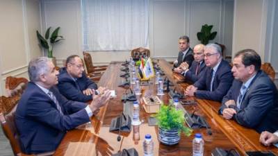 رئيس اقتصادية قناة السويس يشهد توقيع عقد مشروع شركة "مسعود ستيل" للعبوات المعدنية