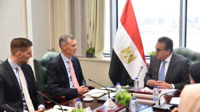 وزير الصحة يبحث مع ممثلي «باير» تعزيز التعاون في الصحة الإنجابية وعلاج مرضى الأورام