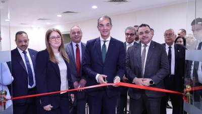  وزير الاتصالات يشهد احتفالية مرور 100 عام على إصدار أول طابع بريد تذكاري مصري