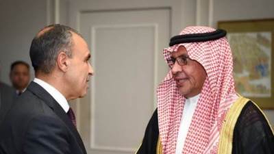 وزير الخارجية والهجرة يستقبل أمين مجلس التنسيق الأعلى المصري السعودي