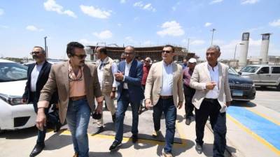 وزير الاسكان يتفقد مشروع المرحلة الثانية لمأخذ المياه العكرة بالمعادي
