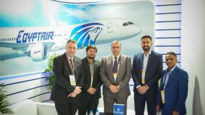 حضور مميز لمصر للطيران وإقبال كبير على جناحها خلال الدورة 32 لسوق السفر العربي في دبي