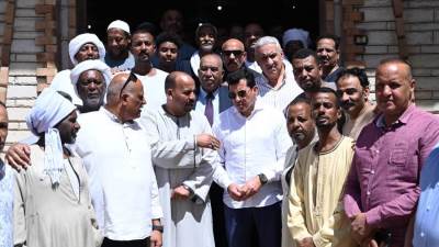 وزير الشباب والرياضة يلتقي مشايخ العبابدة بمدينة دراو بأسوان لبحث المتطلبات