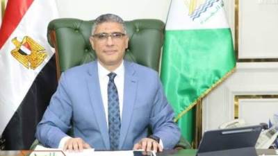 محافظ الجيزة يتابع مشروعات تطوير الطرق والمحاور المرورية بمنشاة القناطر والصف والعياط