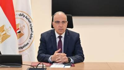 سويلم يبحث موقف مشروع "الادارة الذكية للموارد المائية بقطاع الزراعة فى مصر"