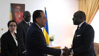 رئيس الوزراء يُشارك في حفل تنصيب الرئيس الجابوني بريس نجيما