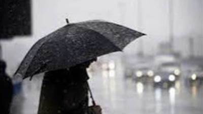 أمطار خفيفة على مناطق من القاهرة الكبرى على فترات متقطعة