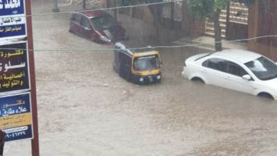 أمطار غزيرة تغرق عدة مناطق في دمياط وإعلان حالة الطوارئ