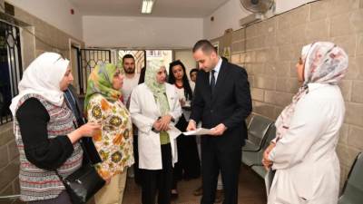 نائب وزير الصحة يقوم بجولة مفاجئة على المنشآت الصحية بمدينة الشروق