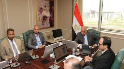  وزير الكهرباء يجتمع بمسئولي شركة "ساى شيلد" لمتابعة مجريات تشغيل منظومة الشحن الموحد