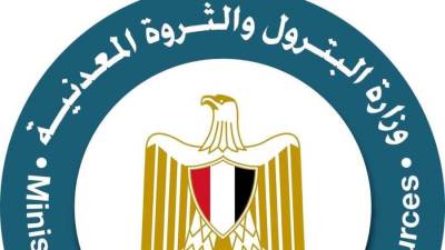 وزارة البترول تؤكد أن جميع المنتجات البترولية بما في ذلك البنزين المسوق محليًا تخضع لرقابة وفحوصات دورية دقيقة 