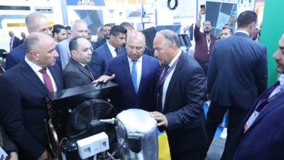 نائب رئيس مجلس الوزراء للتنمية الصناعية وزير الصناعة والنقل يفتتح المعرض والمؤتمر الدولي التاسع للتبريد