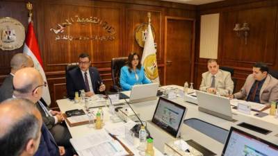 وزيرا التنمية والإسكان يترأسان اجتماع اللجنة العليا لتراخيص المحال العامة لبحث تيسير وتبسيط إجراءات إصدار التراخيص