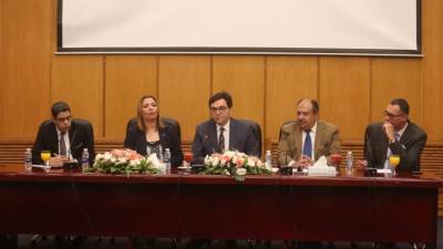 وزير الثقافة يجتمع بمجلس أكاديمية الفنون لمتابعة سير العمل