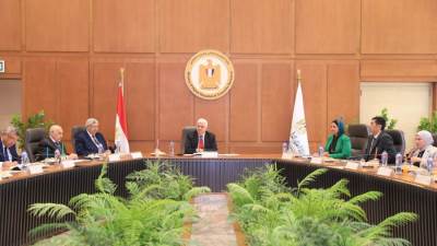 وزير التعليم يترأس الاجتماع الأول لمجلس التخطيط والدراسات لمقرري المجالس النوعية بأكاديمية البحث العلمي