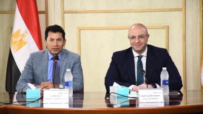 وزير الشباب والرياضة يلتقي بأعضاء مجلسي النواب والشيوخ بمحافظة بني سويف