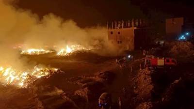 حريق هائل بشونة كتان بالغربية منذ صباح اليوم وخسائر بالملايين والمحافظة تعلن حالة الطوارئ