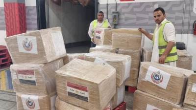 "الصحة": فحص وتسلم شحنة الأدوية والمستلزمات الطبية وتجهيز 29 عيادة طبية بمكة والمدينة لاستقبال الحجاج