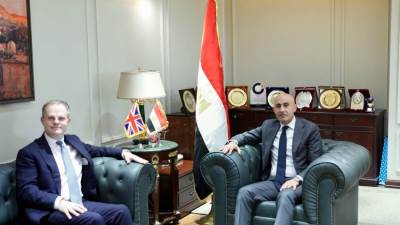 وزير التعليم يستقبل السفير البريطاني ومدير المجلس الثقافي البريطاني لبحث تعزيز التعاون