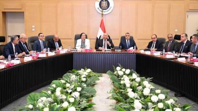 نائب رئيس مجلس الوزراء للتنمية الصناعية وزير الصناعة والنقل يترأس الاجتماع الثالث والعشرين للمجموعة الوزارية للتنمية الصناعية