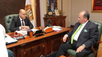 وزير العمل يلتقي وفدًا من شركة "إيلو للإستشارات والخدمات المتكاملة"