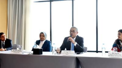 الرئيس التنفيذي للهيئة العامة للاستثمار والمناطق الحرة يشارك في ملتقى مجموعة Energy Law Group العالمية