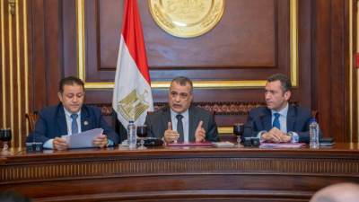  وزير الإنتاج الحربي: الصناعة من أهم ركائز التنمية الاقتصادية الشاملة والأمن القومي