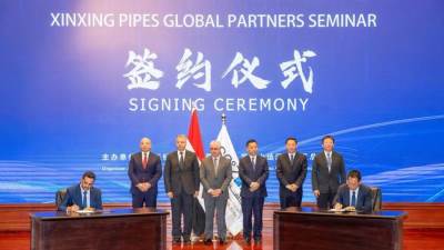  رئيس اقتصادية قناة السويس يشهد توقيع 4 تعاقدات إضافية بين مصنع "شين شينج" ومشروعات دولية للتصدير بإجمالي 47 مليون دولار