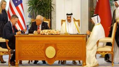 أمير قطر والرئيس الأمريكي يعقدان جلسة مباحثات رسمية