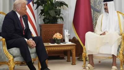 أمير قطر والرئيس الأمريكي يبحثان آخر التطورات الإقليمية والدولية