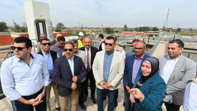 وزير الإسكان ومحافظ الشرقية يبدآن جولة تفقدية بعدد من مشروعات المياه والصرف الصحي بالمحافظة