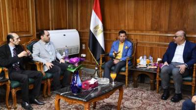 وزير الشباب والرياضة ومحافظ القليوبية يجتمعان مع نواب البرلمان لبحث تطوير القطاع الشبابي والرياضي بالمحافظة