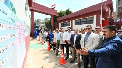  وزير الإسكان ومحافظ الشرقية يختتمان جولتهما بتفقد محطة تنقية مياه شرب العزيزية بمنيا القمح